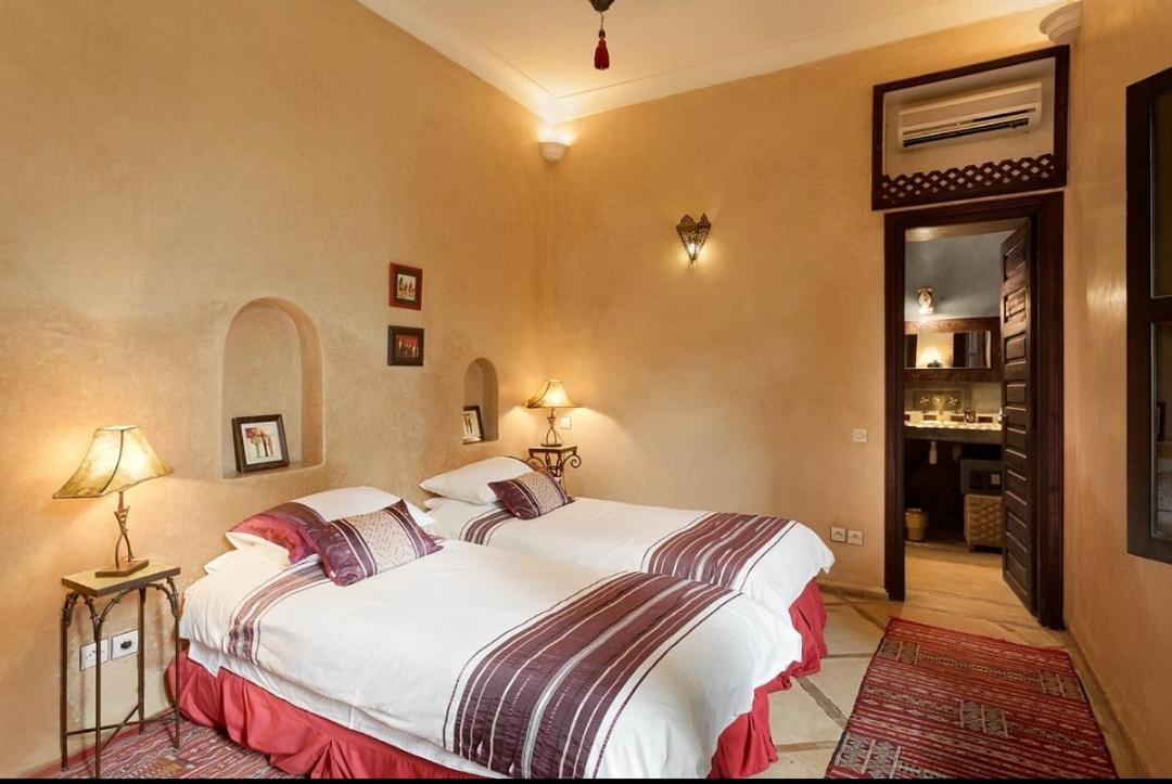 Riad Les Trois Mages Hotel Marrakesh Room photo